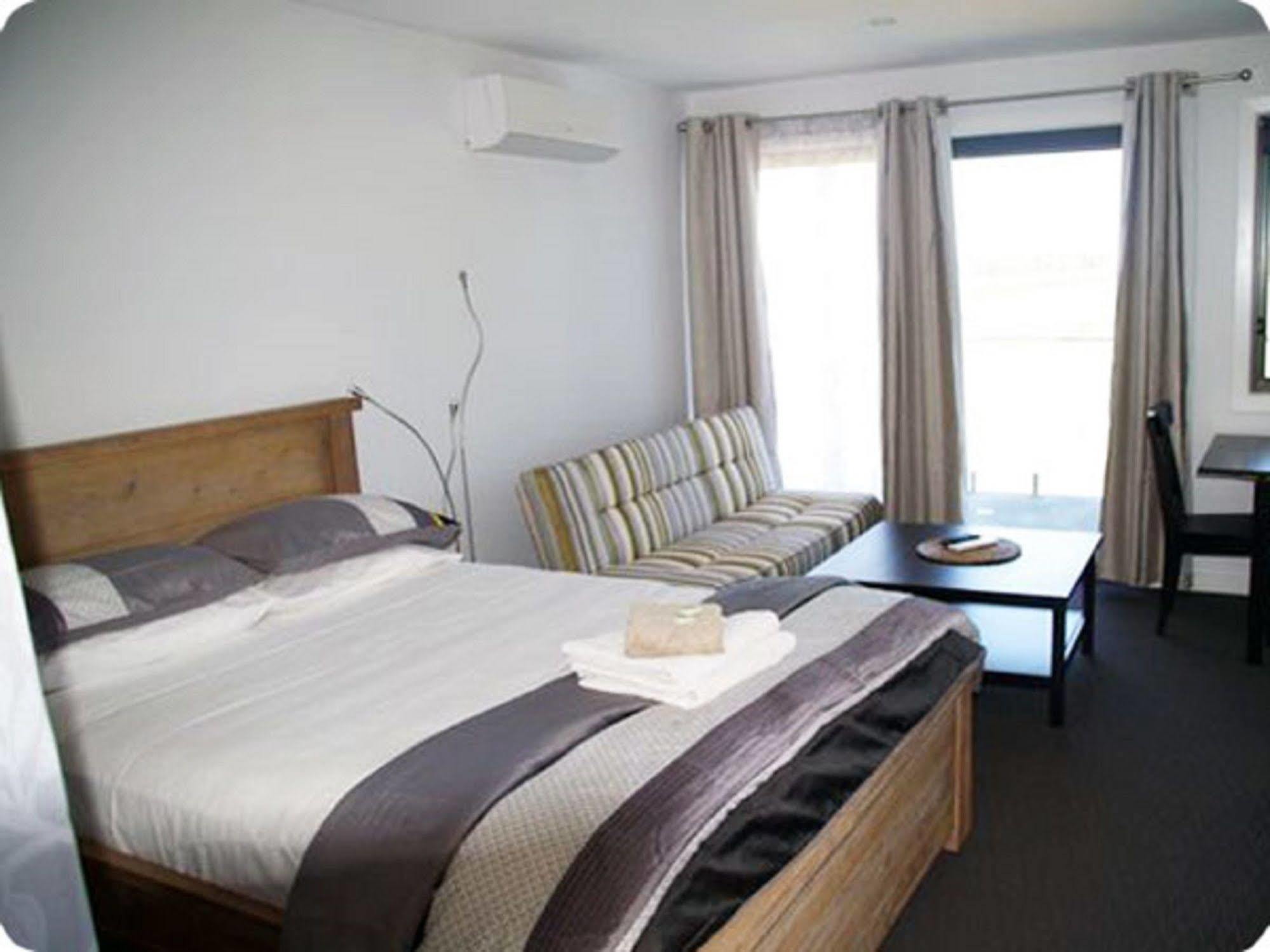 Motel The View On Grossmans à Torquay Extérieur photo